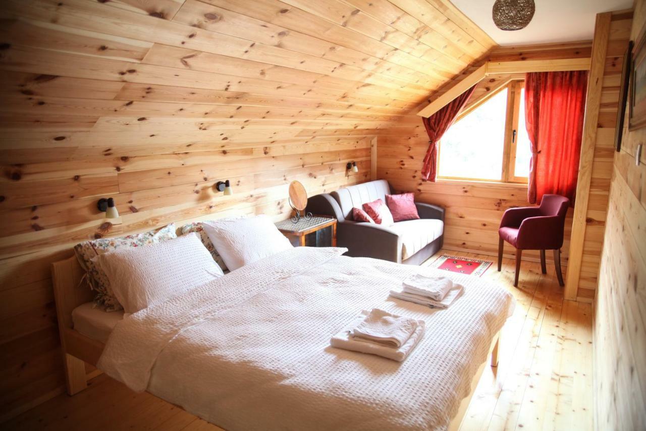 Taramour Cottages. مويكوفاتش المظهر الخارجي الصورة