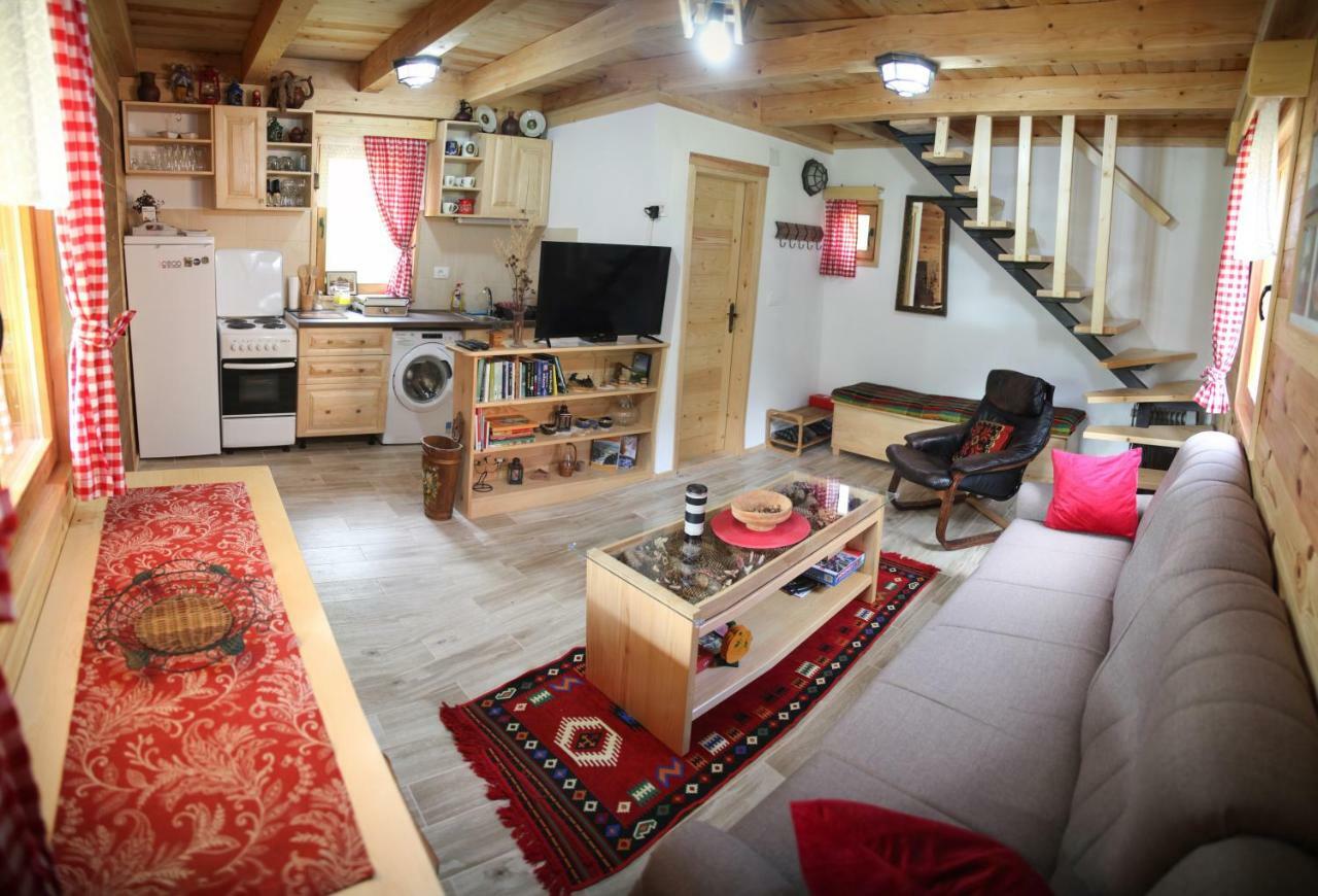 Taramour Cottages. مويكوفاتش المظهر الخارجي الصورة