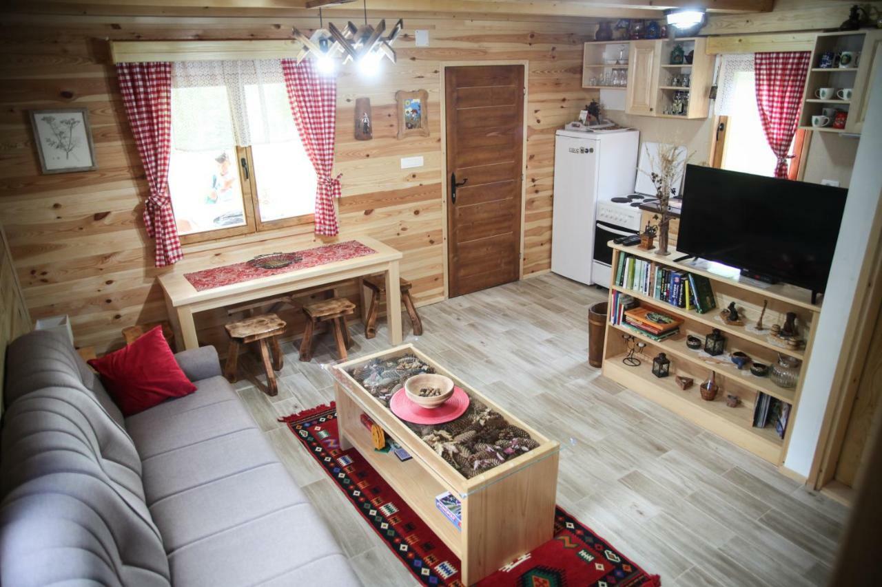 Taramour Cottages. مويكوفاتش المظهر الخارجي الصورة