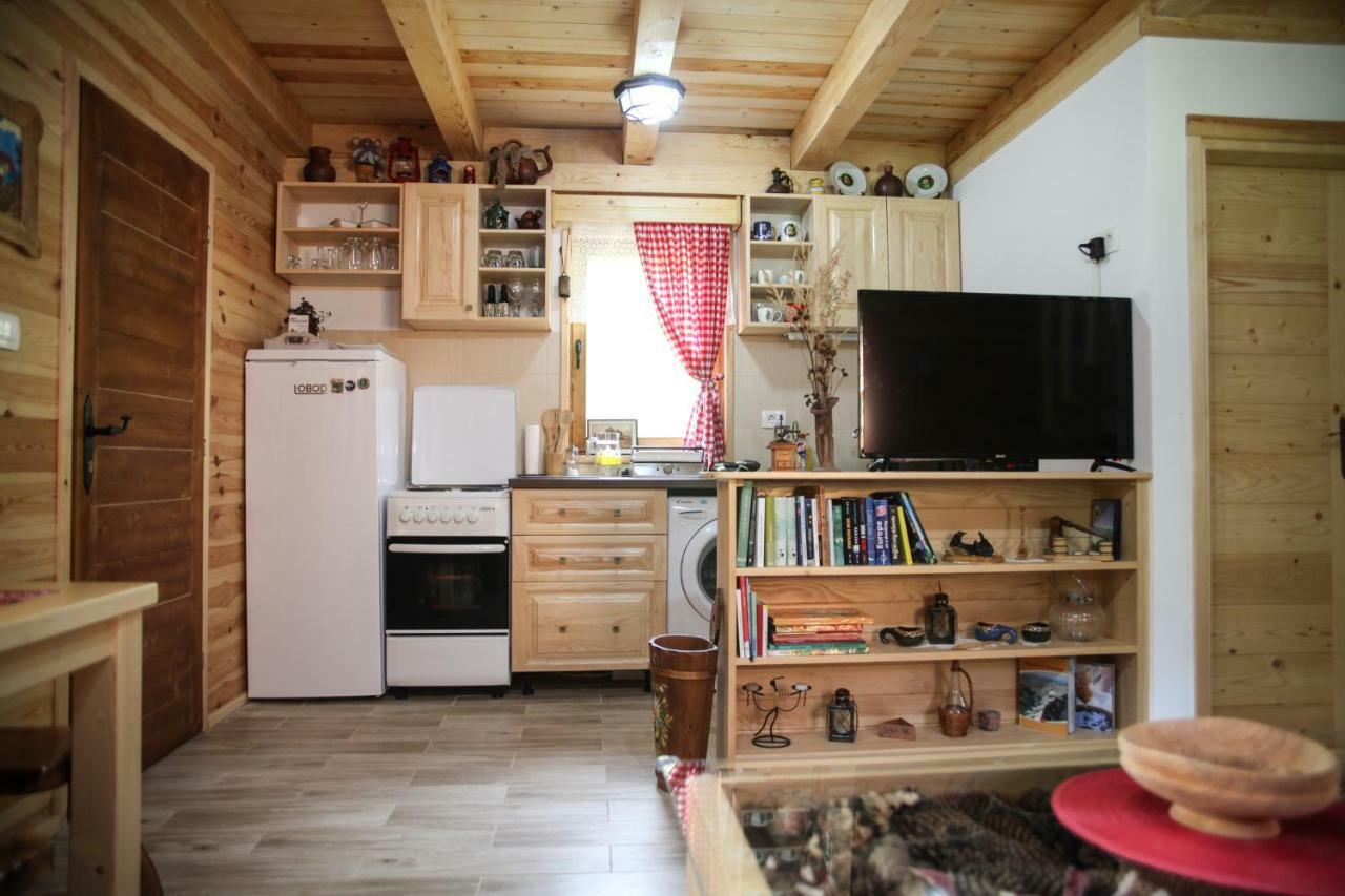 Taramour Cottages. مويكوفاتش المظهر الخارجي الصورة