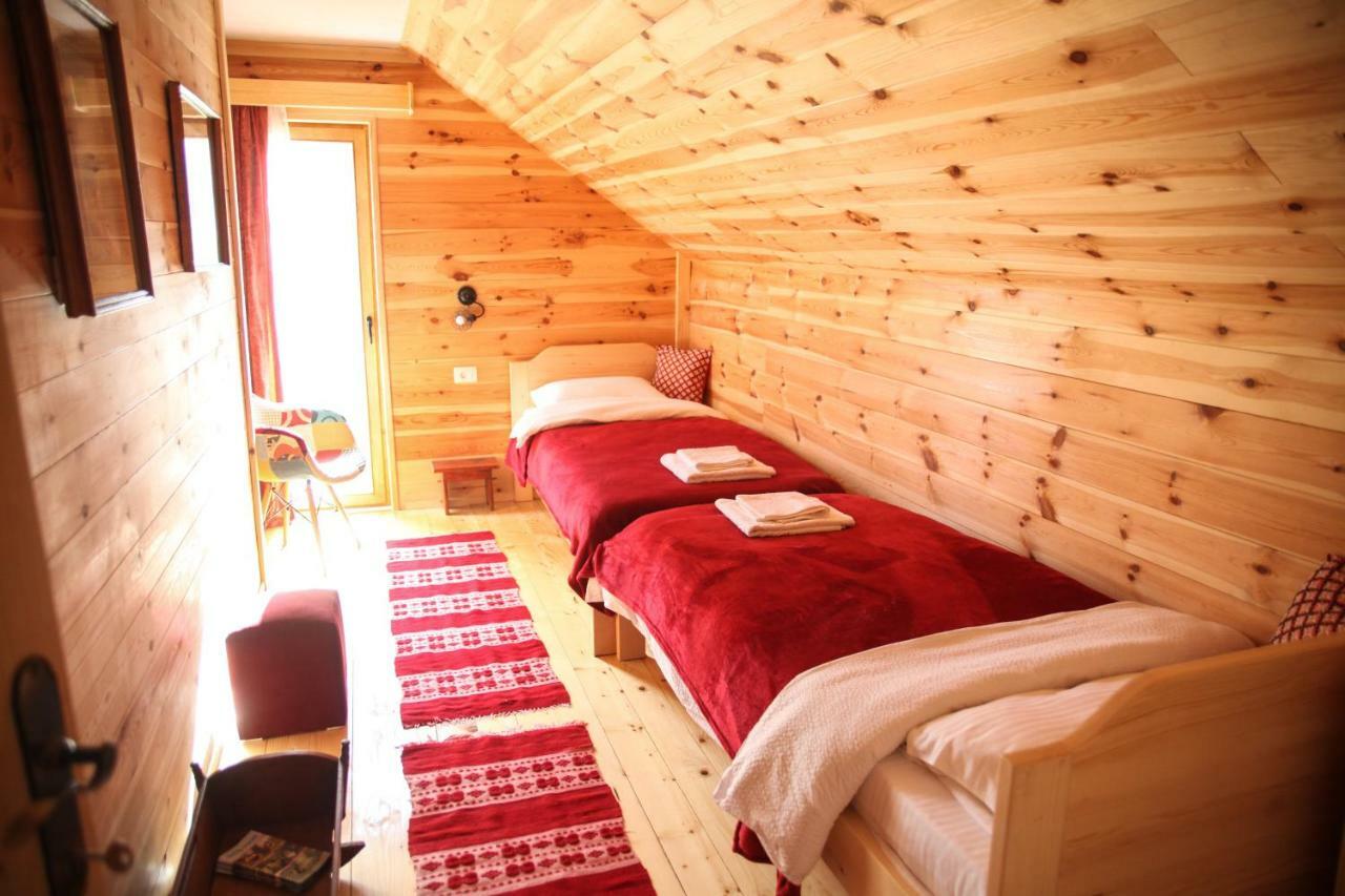 Taramour Cottages. مويكوفاتش المظهر الخارجي الصورة