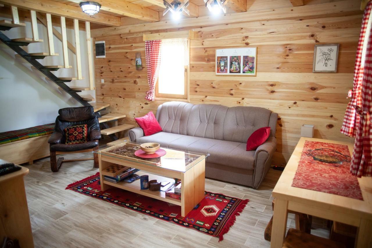 Taramour Cottages. مويكوفاتش المظهر الخارجي الصورة