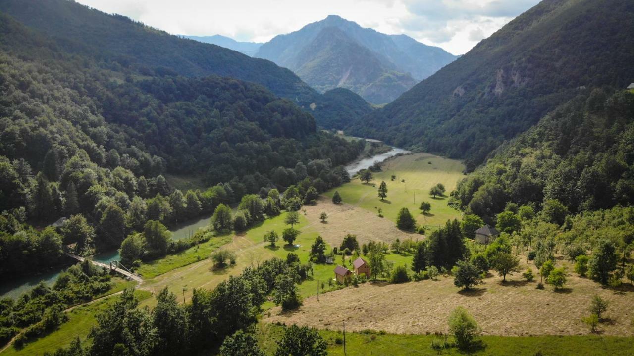 Taramour Cottages. مويكوفاتش المظهر الخارجي الصورة